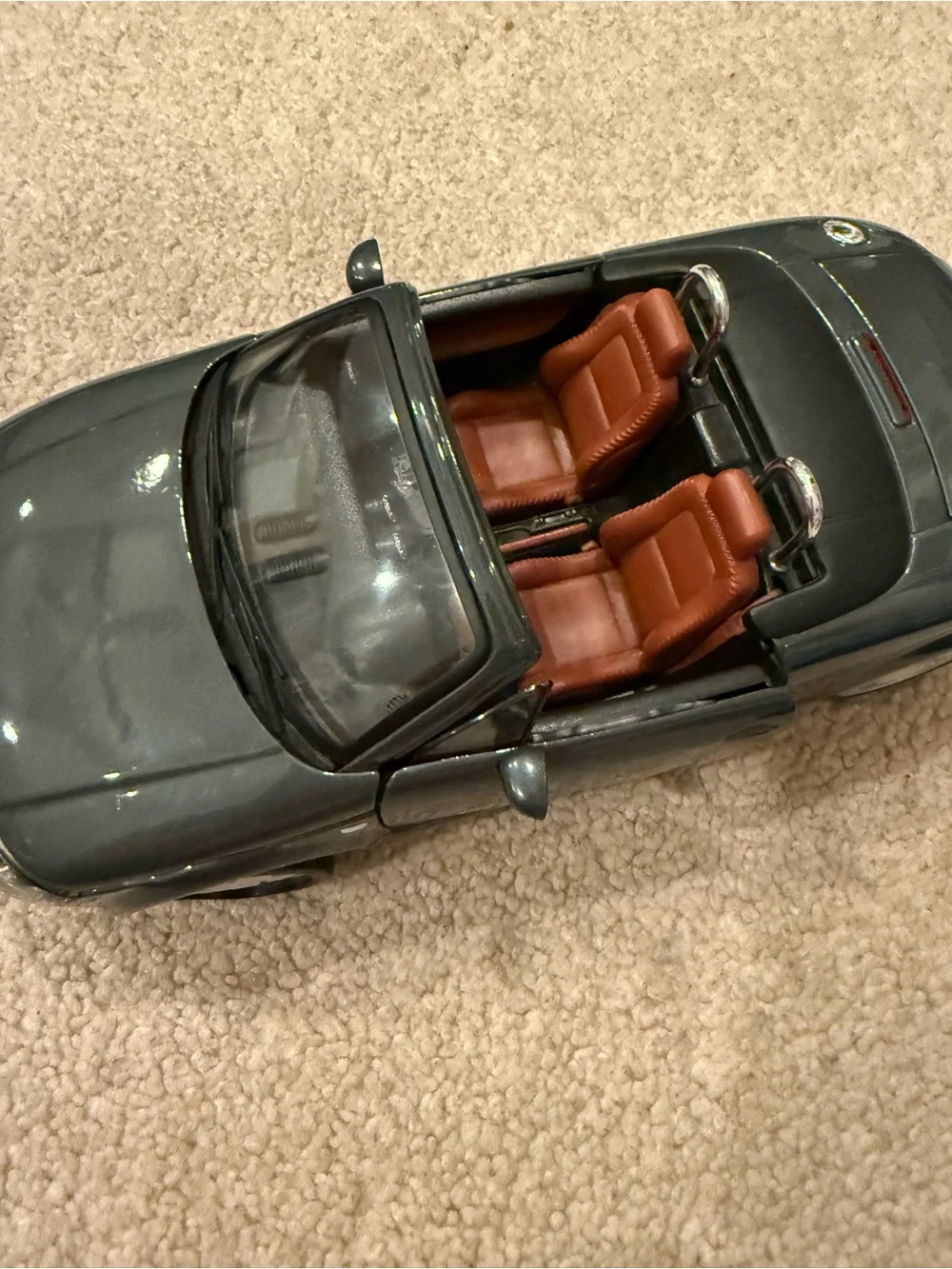 Convertible Dashboard Model - Black with Brown Seats
